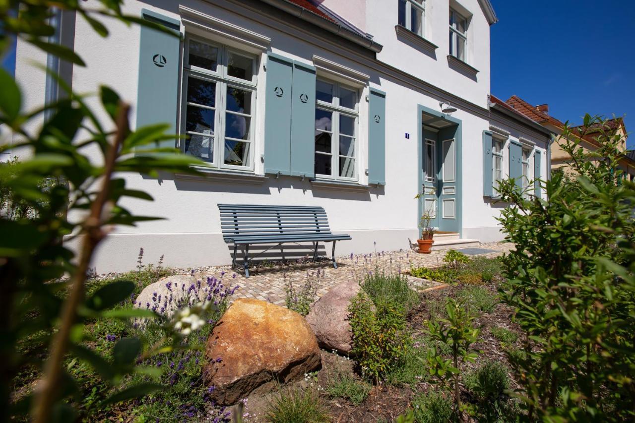 Villa Kapitaenshaus Luv & Lee Wustrow  Exterior foto